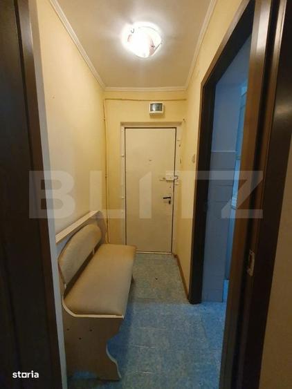 Apartament cu 2 camere semidecomandat în Micro 6