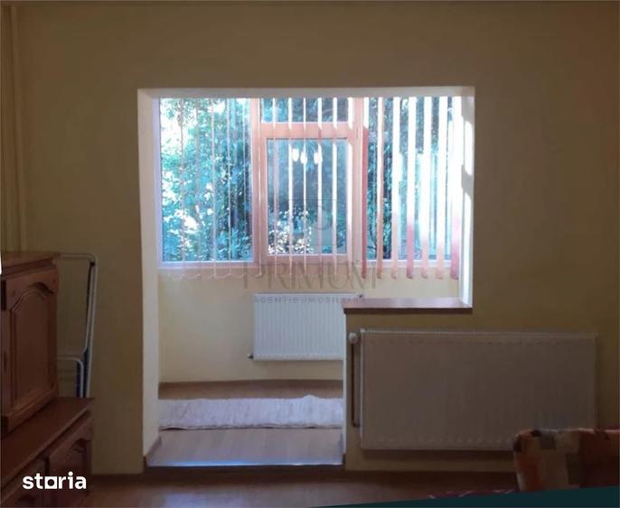 Garsonieră decomandată, mobilată în Blașcovici