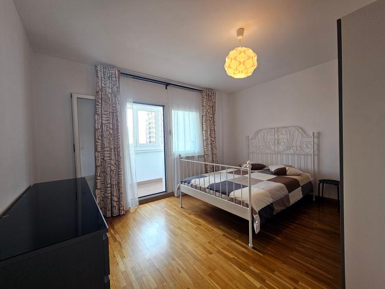 Apartament cu 3 camere decomandat, mobilat în Nerva Traian