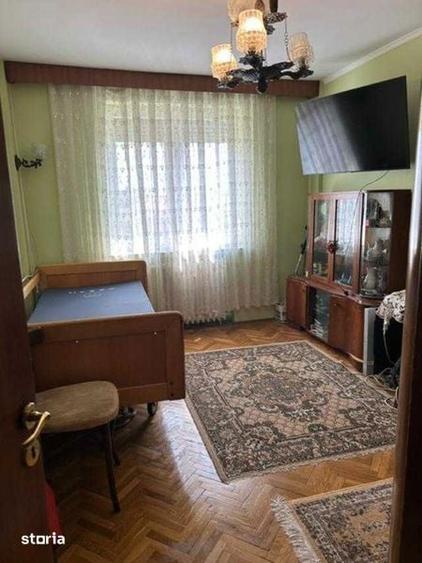 Apartament cu 4 camere decomandat în Calea Aradului