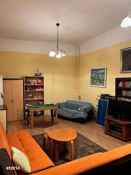 Casă cu 4 camere cu Teren 443 Mp în Turda
