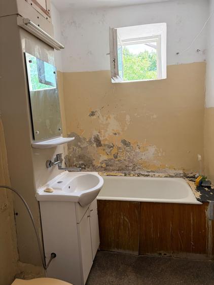 Apartament cu 3 camere decomandat în Vidin-Progresul