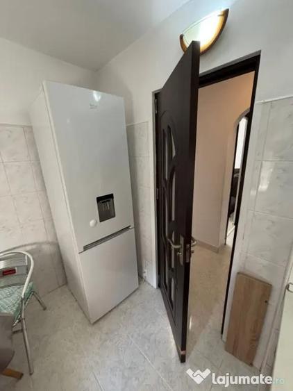 Apartament cu 2 camere decomandat în Vest