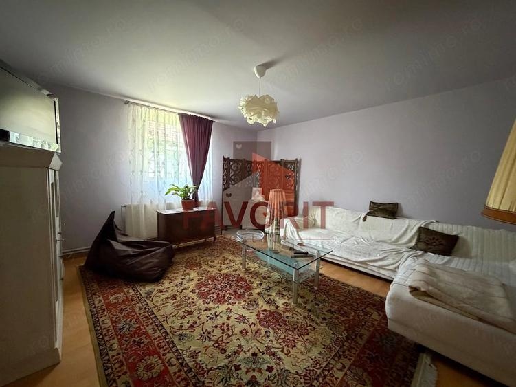 Casă cu 4 camere cu Teren 1514 Mp în Ianova
