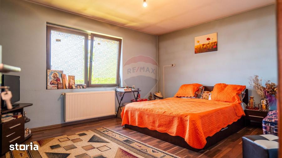 Casa / Vila cu 3 camere de vanzare - 5