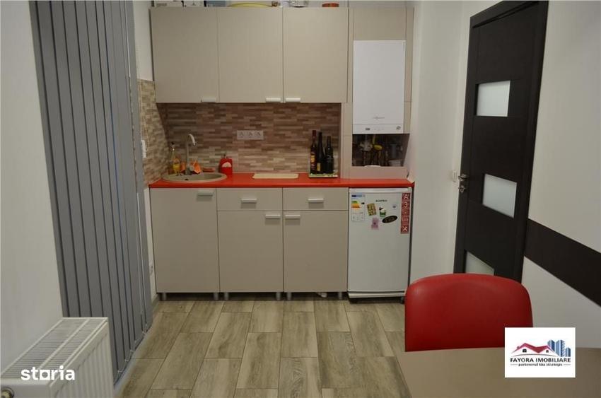 Apartament cu 3 camere decomandat în Tudor