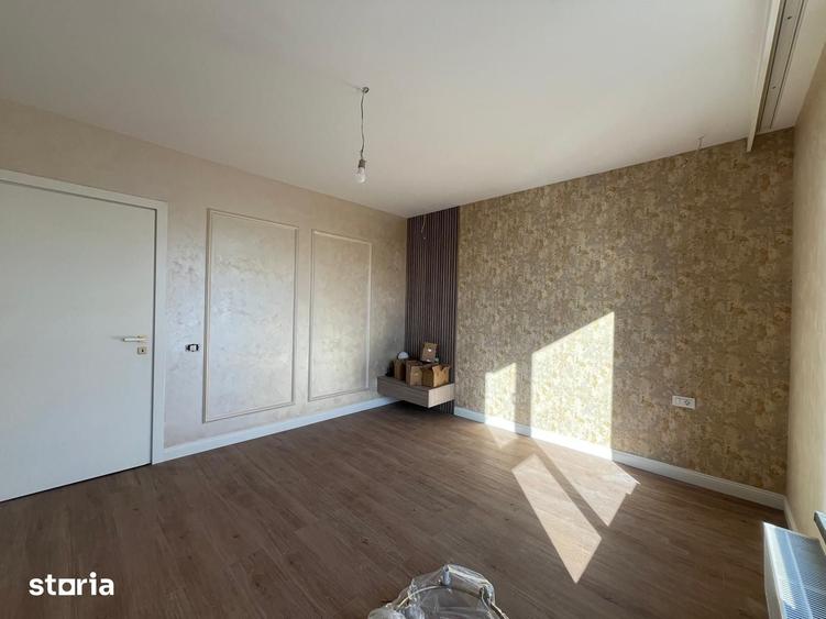 Casă cu 5 camere cu Teren 165 Mp în Străulești