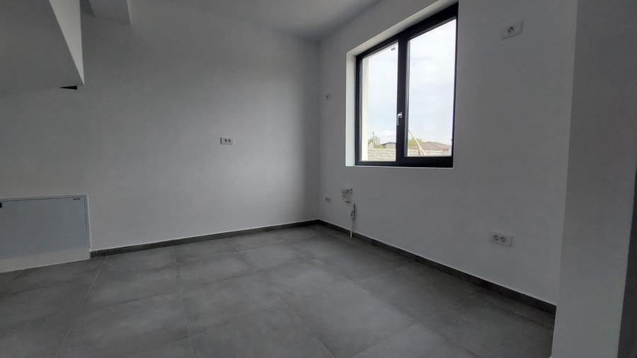 Casă individuală cu 4 camere cu Teren 450 Mp în Prelungirea Ghencea