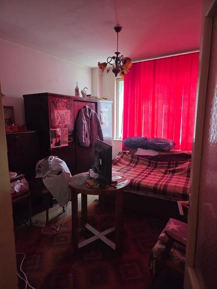 Apartament cu 3 camere decomandat în Calea Doftanei