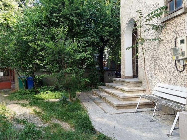 Apartament cu 2 camere semidecomandat în Cotroceni