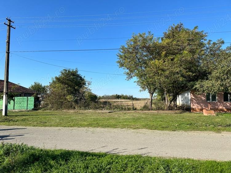 Teren de 2300 mp, în Central