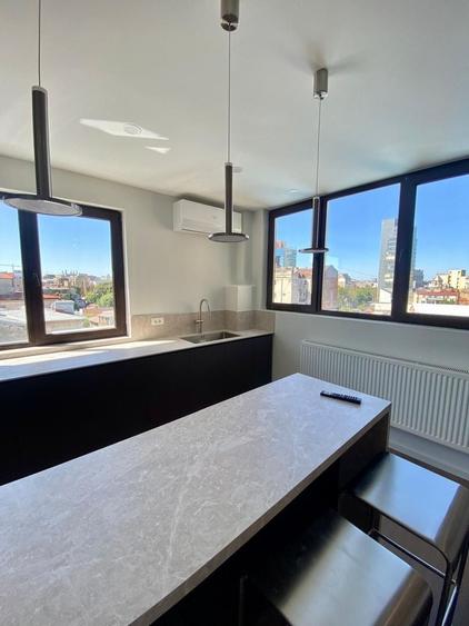 Apartament cu 4 camere, mobilat în Universitate