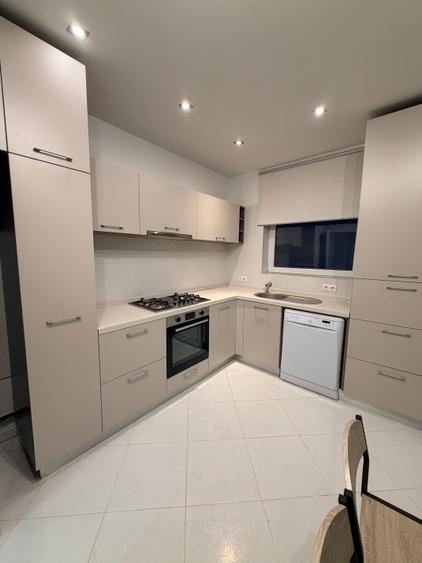 Apartament cu 4 camere decomandat în Nord