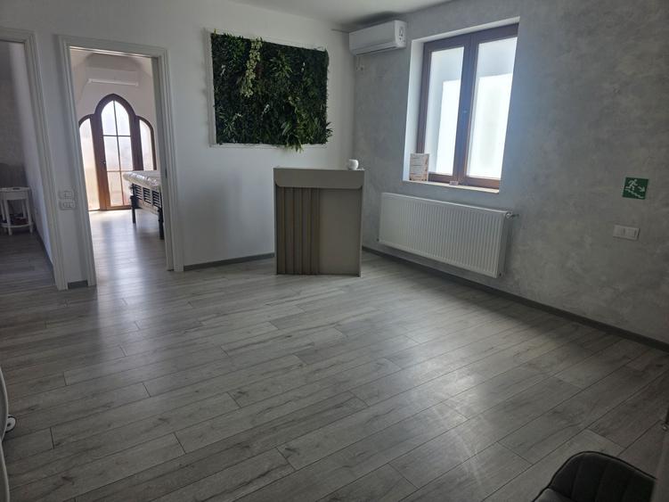 Spațiu comercial, de 40 mp, în Exterior Vest
