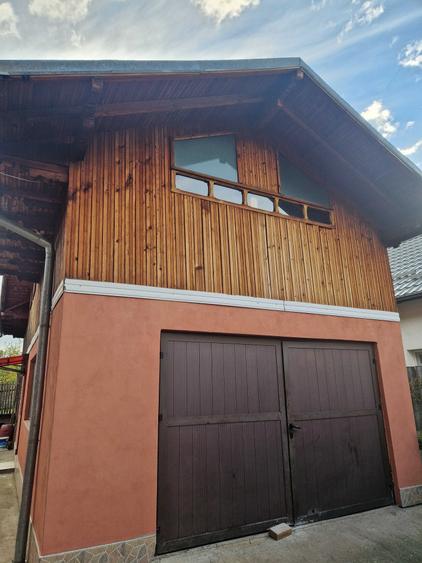 Casă cu 4 camere în Central
