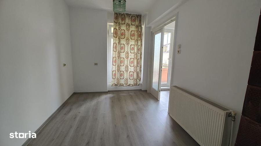 De vanzare apartament 2 camere,zona Petrom,str.Mihai Eminescu - 3
