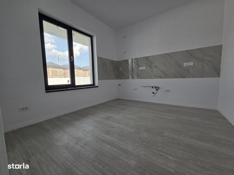 Casă cu 4 camere în Cornetu