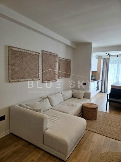 Apartament cu 3 camere decomandat, mobilat în Faleza Nord