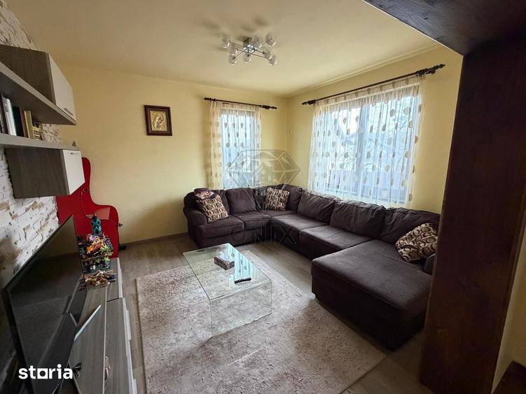 Casă cu 4 camere cu Teren 500 Mp în Păulești