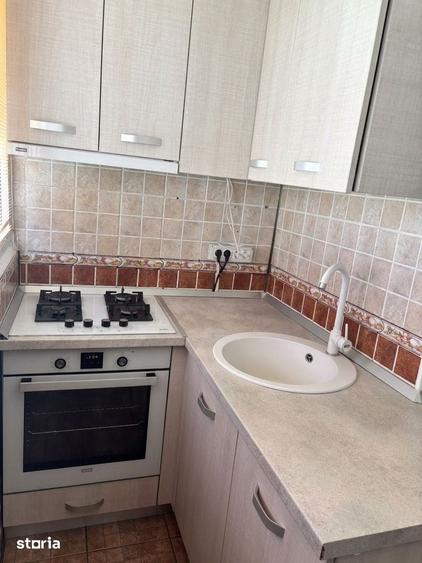 Apartament cu 3 camere decomandat în Băneasa