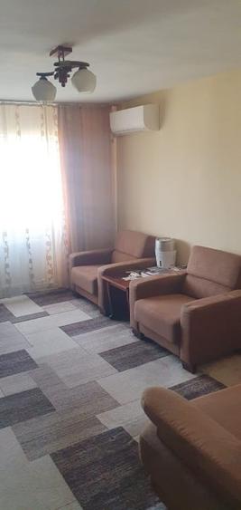 Apartament cu 2 camere decomandat, mobilat în 9 Mai