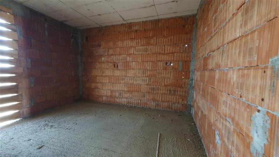 Casă cu 8 camere cu Teren 1000 Mp în Burdujeni