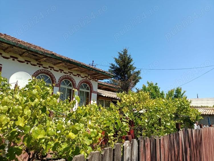 Casă cu 5 camere în Oltina