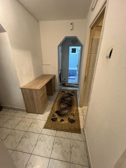 Apartament cu 2 camere decomandat în Micro 18