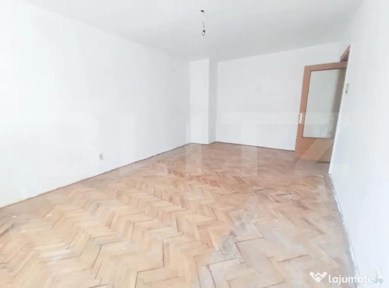Garsonieră în Micro 17