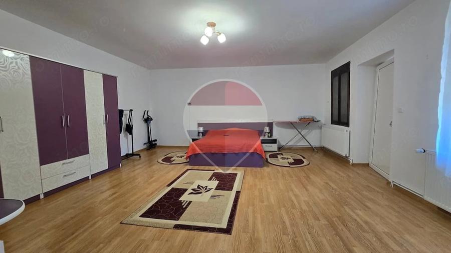 Casă cu 3 camere cu Teren 1320 Mp în Ațel