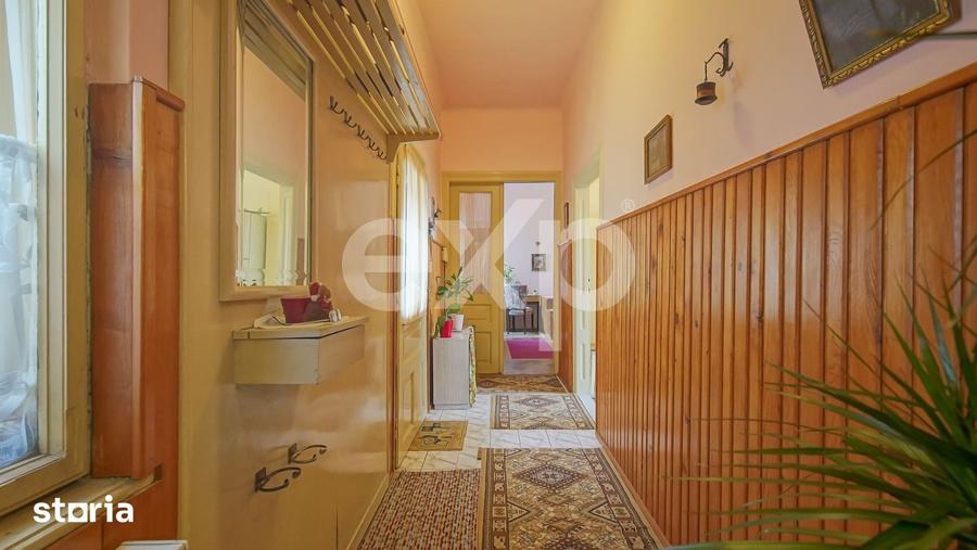 Casă cu 5 camere cu Teren 355 Mp în Schei