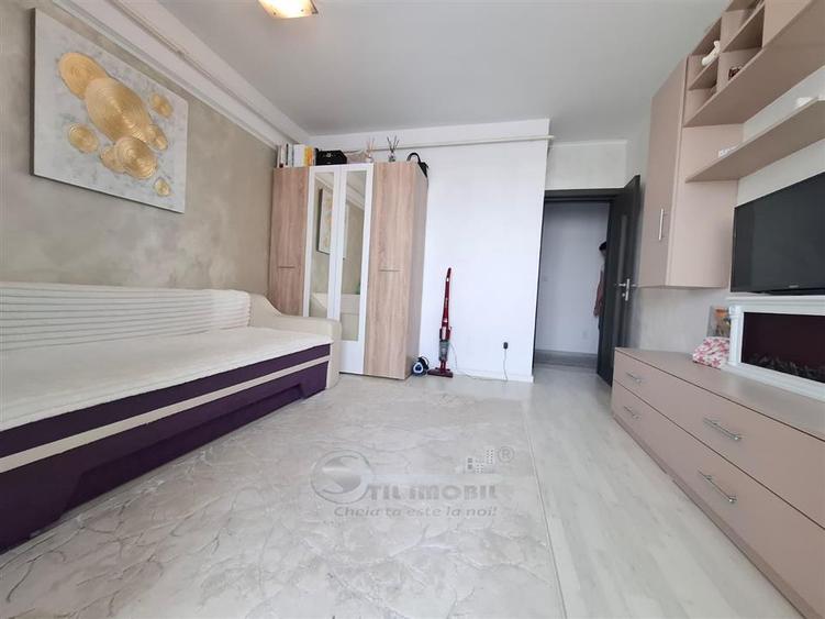 Apartament cu 2 camere semidecomandat, mobilat în Cug