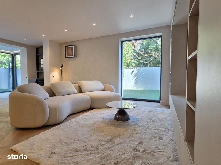 Apartament cu 4 camere în Central