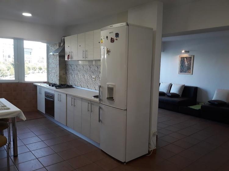 Apartament cu 2 camere decomandat, mobilat în Unirii
