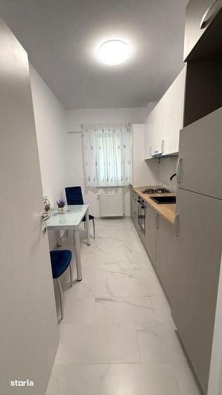DE INCHIRIAT, APARTAMENT CU LOC DE PARCARE INCLUS IN PRET - 3