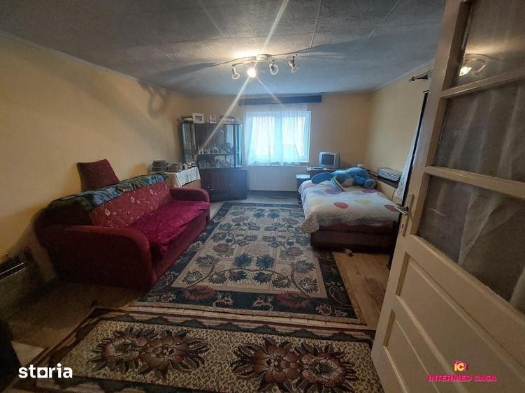 Casă cu 2 camere cu Teren 500 Mp în Șura Mare