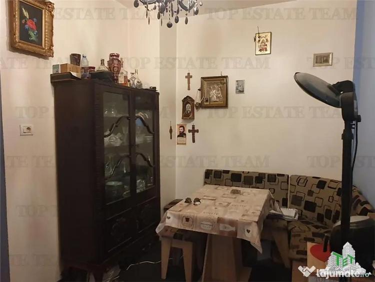Apartament cu 3 camere decomandat, mobilat în Central