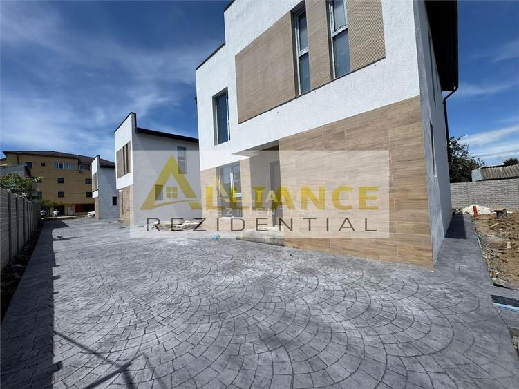 Casă individuală cu 5 camere cu Canalizare în Central