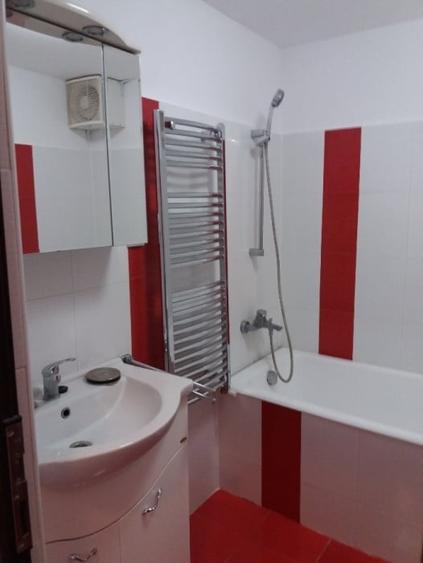 Apartament cu 3 camere decomandat în Cișmigiu