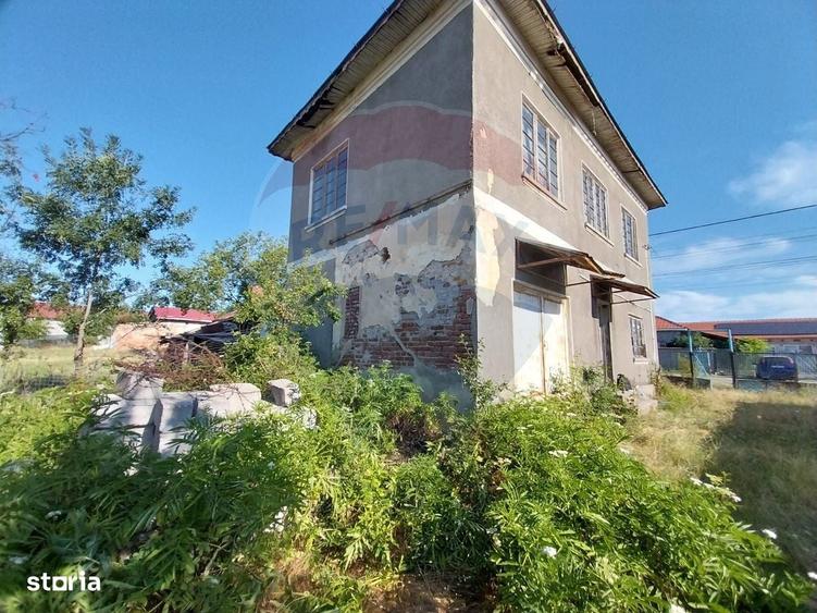 Casă cu 4 camere în Sărbătoarea
