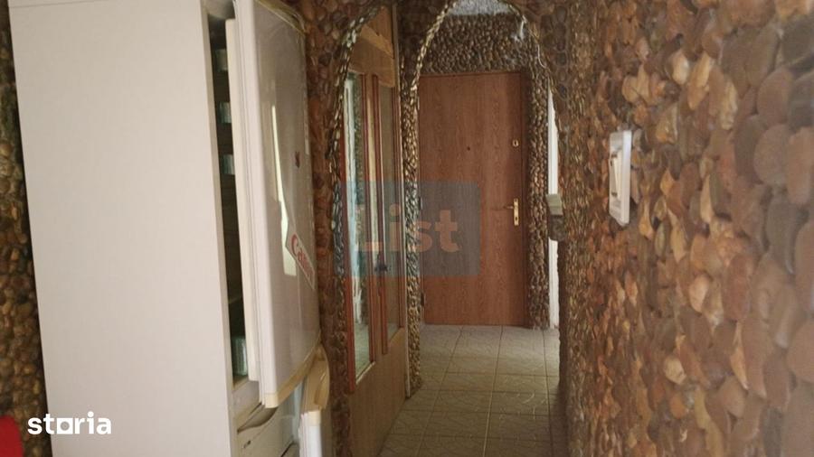 Apartament cu 3 camere decomandat în Micro 39