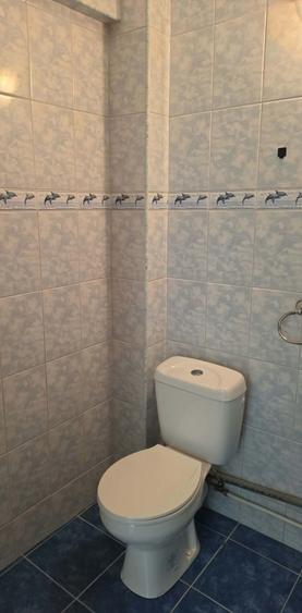 Apartament cu 3 camere semidecomandat în Traian