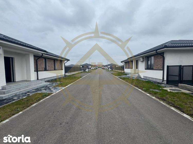 Casă cu 4 camere cu Teren 455 Mp în Balotești
