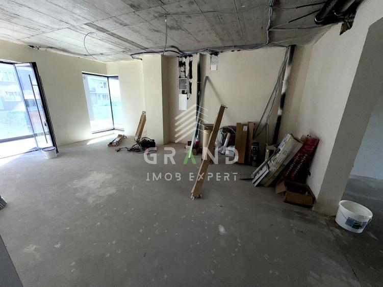 Spațiu comercial, de 119.40000152588 mp, în Florești