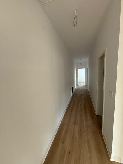 Duplex cu 4 camere cu Canalizare în Ghiroda