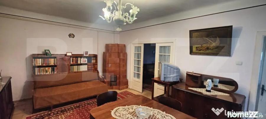 Casă cu 5 camere cu Teren 818 Mp în Central
