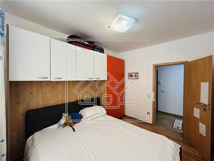 Apartament cu 2 camere decomandat în Șelimbăr