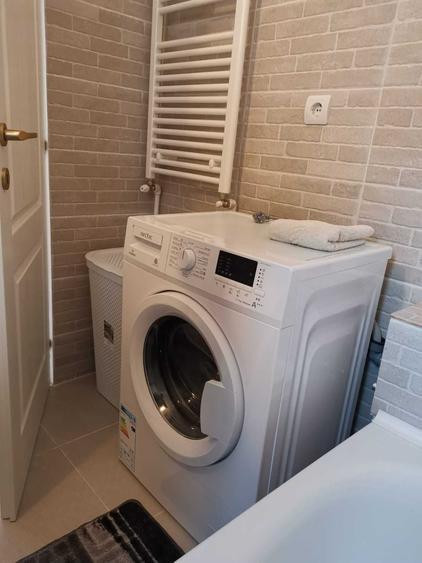Apartament cu 2 camere decomandat în Eroii Revoluției