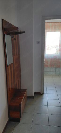 Garsonieră decomandată în Moșilor