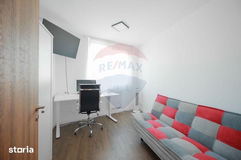 Apartament cu 3 camere decomandat în Iosia